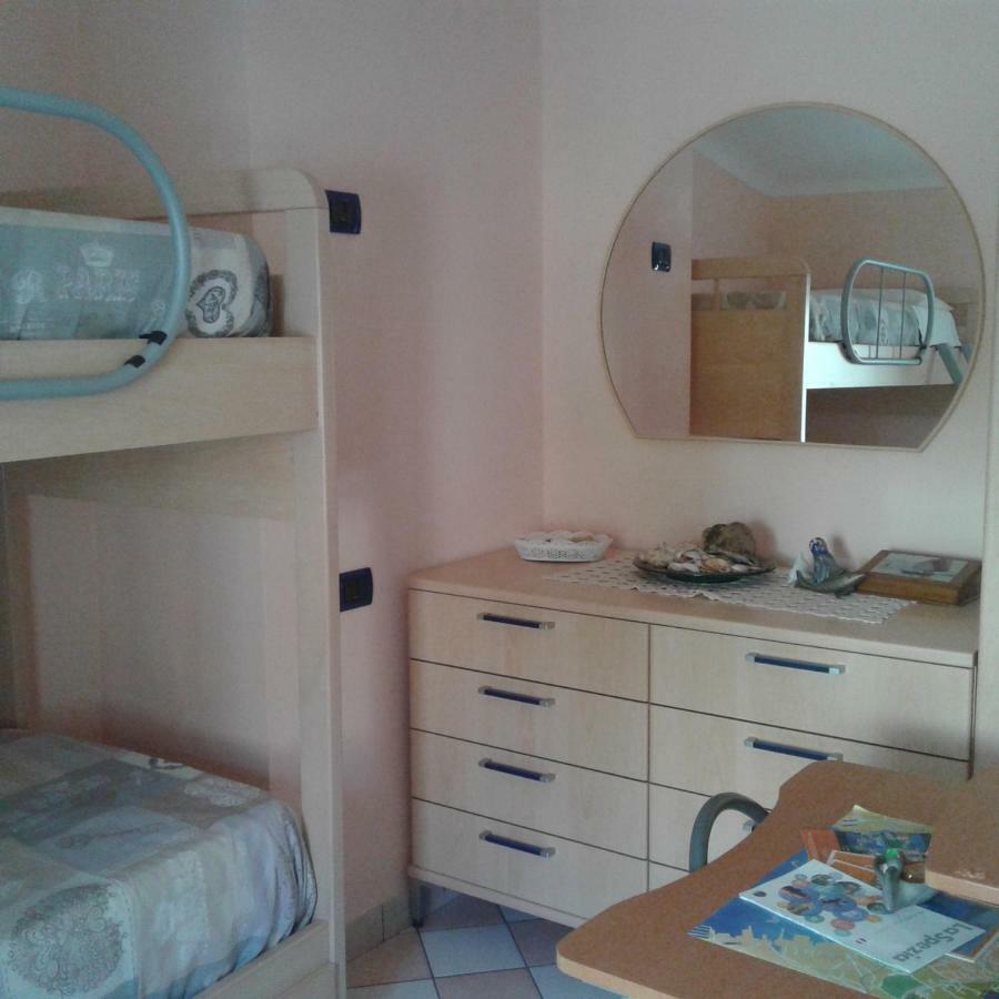 Mare, Monti E...Cinque Terre Apartment Специя Екстериор снимка